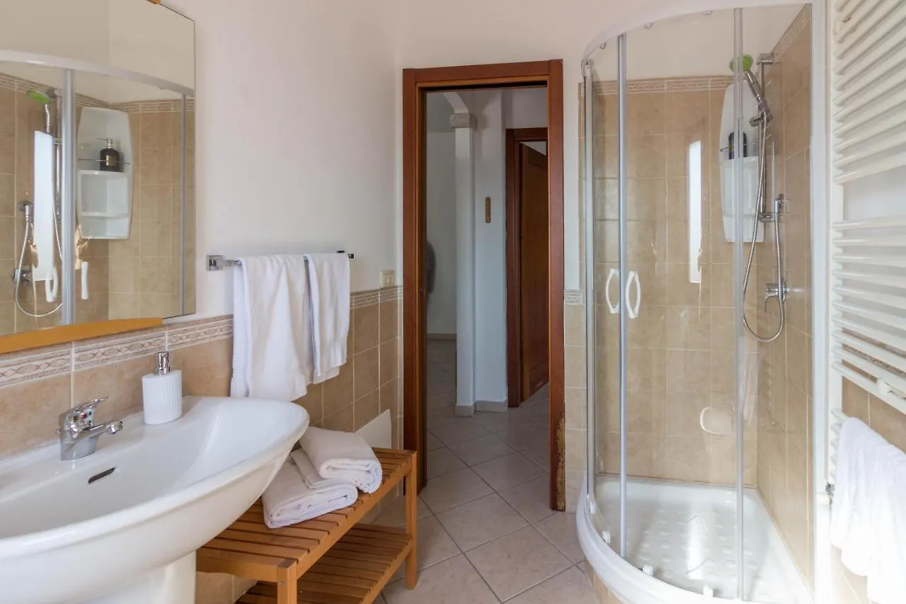 Apartamento Olbia Bright Flat With Terrace & Private Parking! Italia