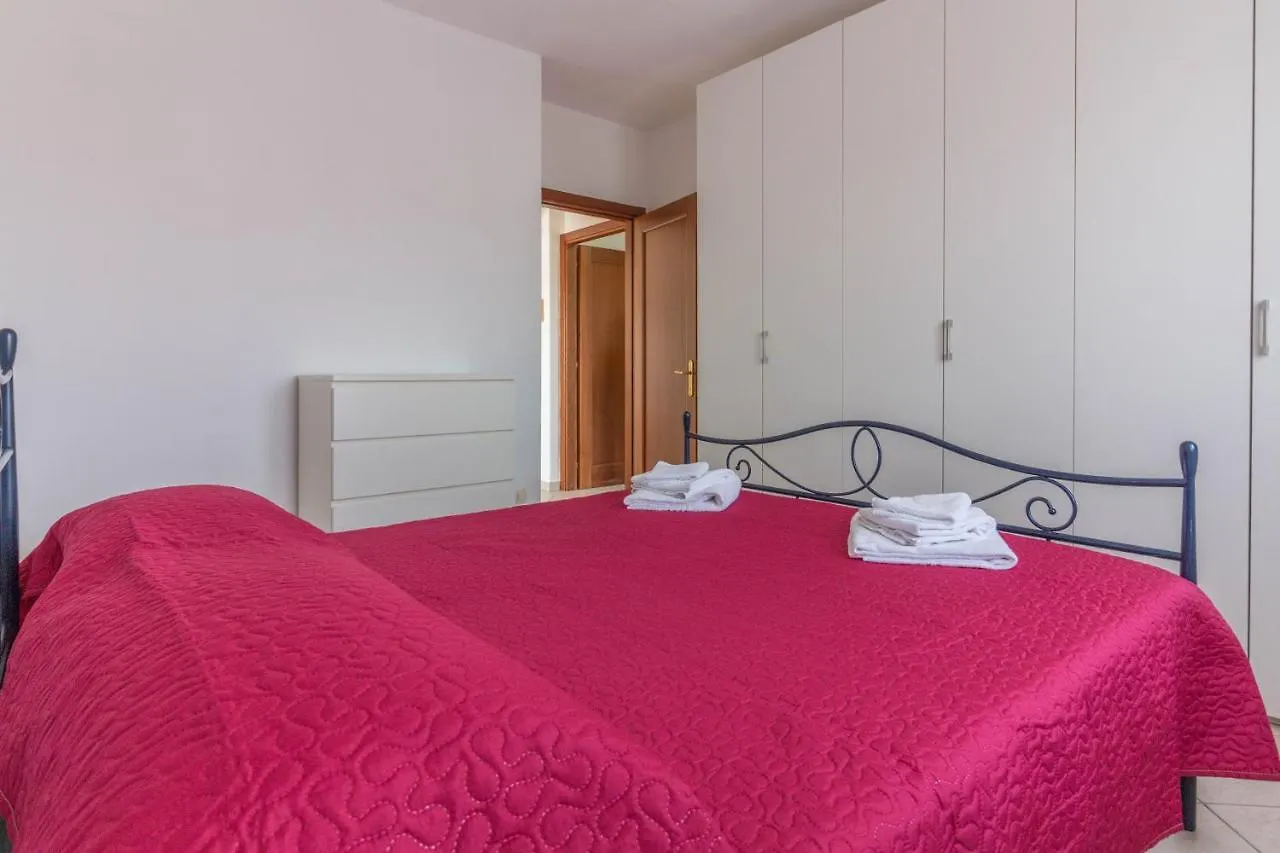 Apartamento Olbia Bright Flat With Terrace & Private Parking!