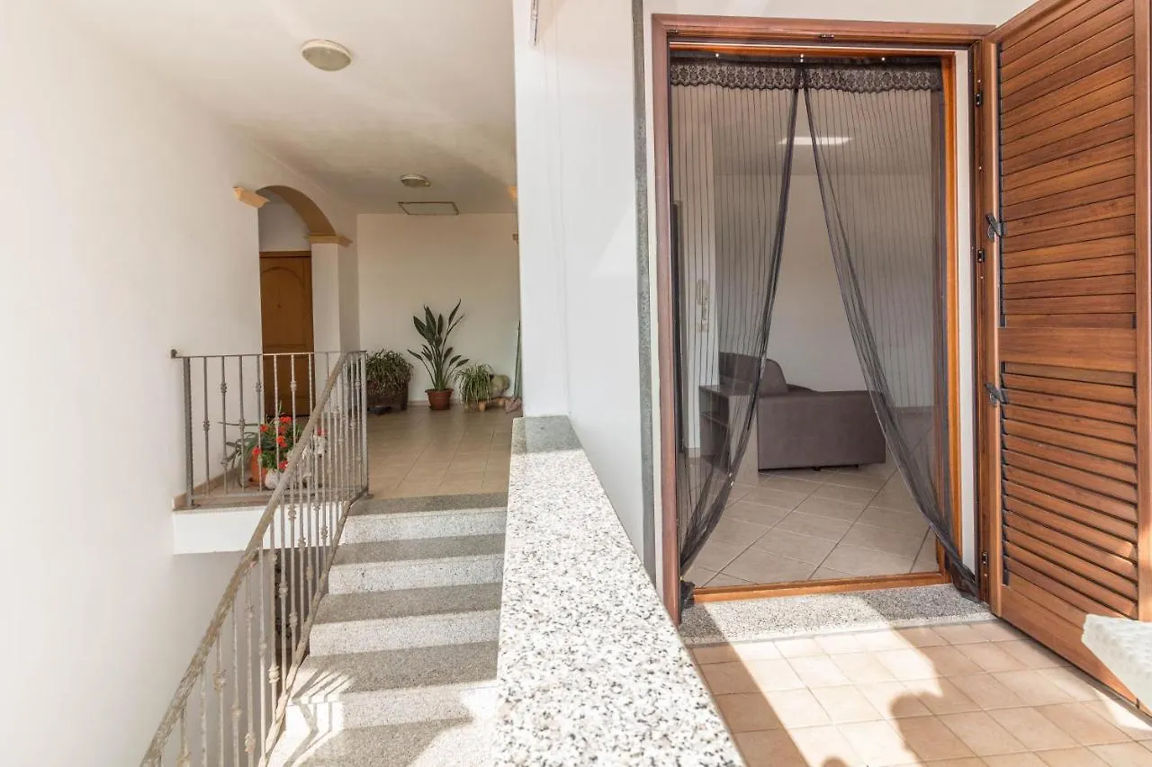 Apartamento Olbia Bright Flat With Terrace & Private Parking! Italia